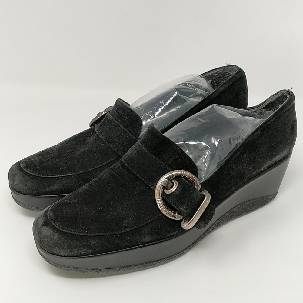 Stuart Weitzman Black Suede Wedge Loafers Size 9M - Picture 4 of 8